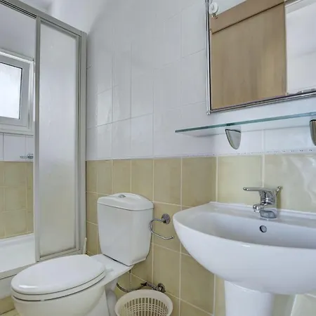 Oforo Selene - Stunning 4 Bedroom - By Fig Tree Bay - Sea Views *